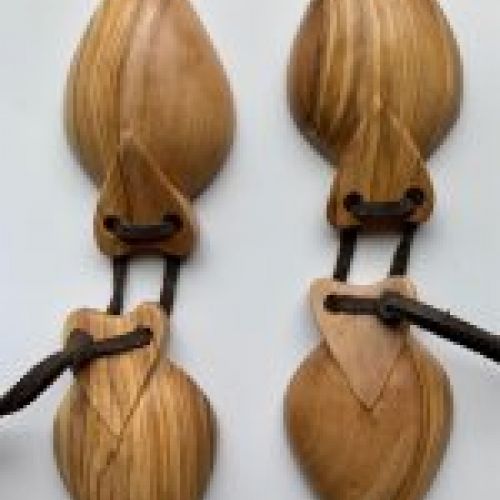 Castañuelas Olivo  D&VÁN