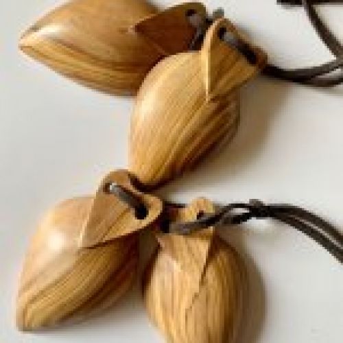 Castañuelas Olivo  D&VÁN