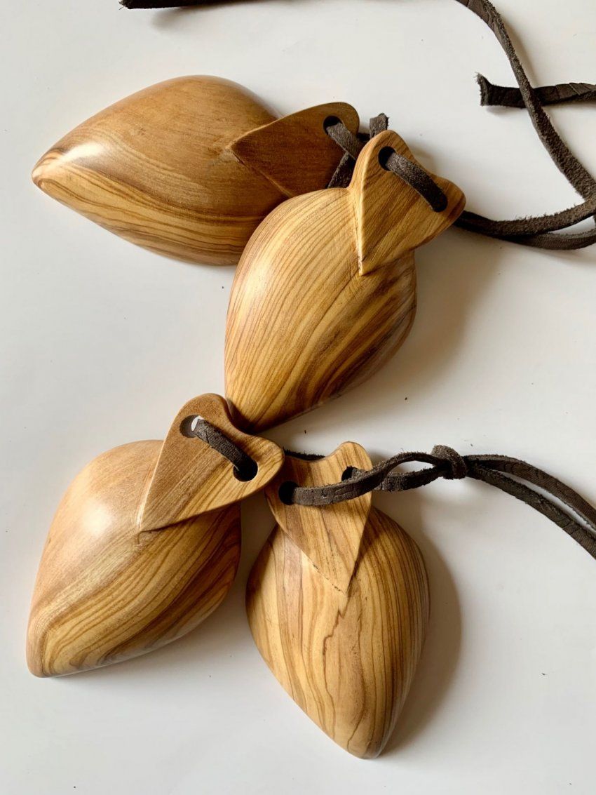 Castañuelas Olivo  D&VÁN