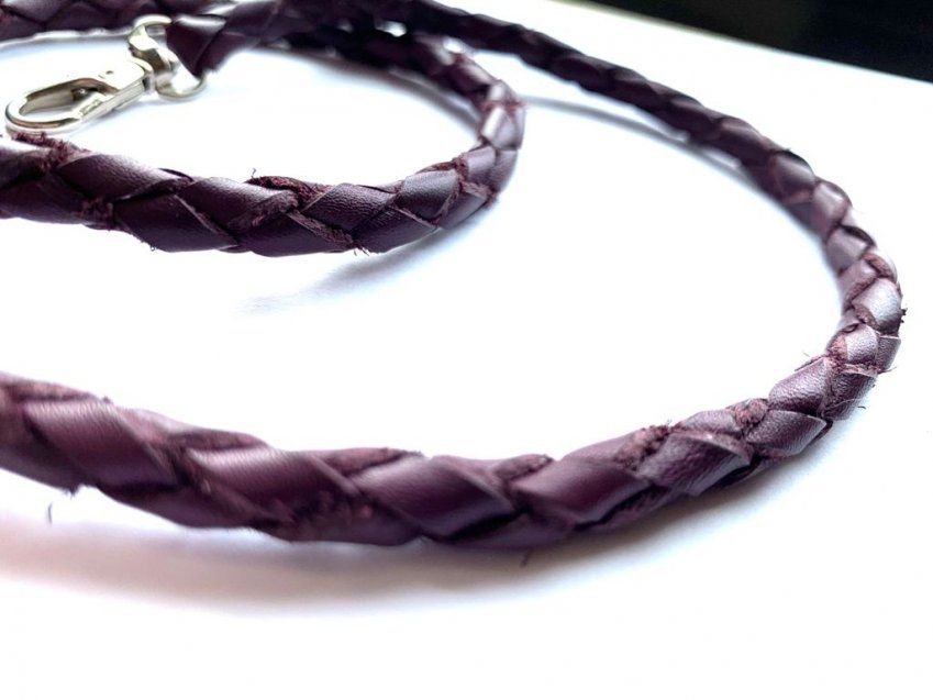 Cordón de Cuero Morado Diván Gestión Musical