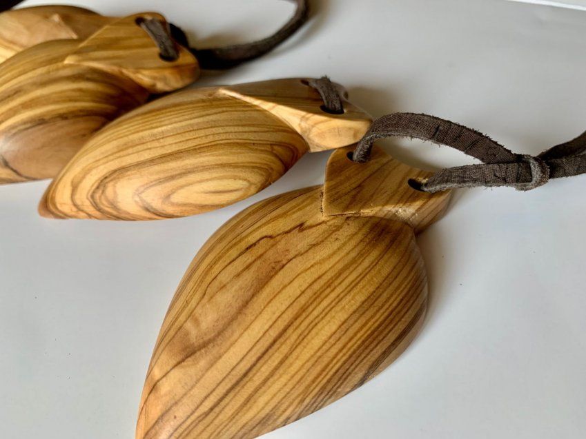 Castañuelas Olivo  D&VÁN