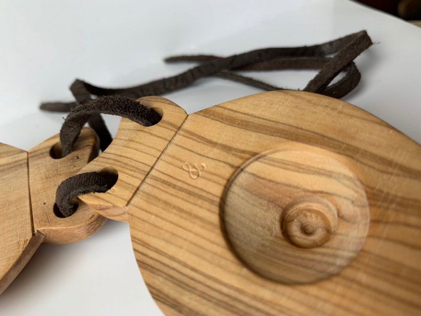 Castañuelas Olivo  D&VÁN