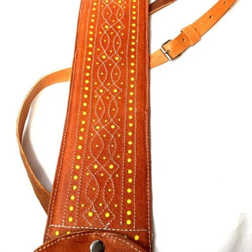 Funda de Cuero calado marrón 2