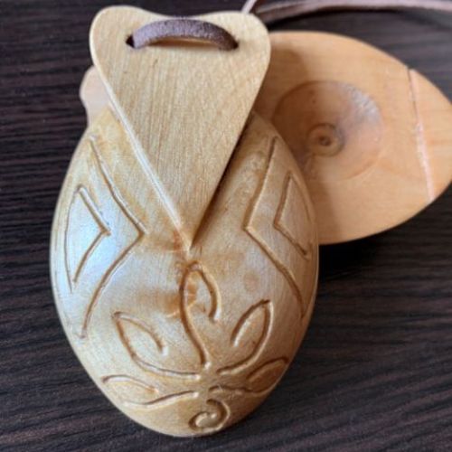 castanuelas alargadas claras 1