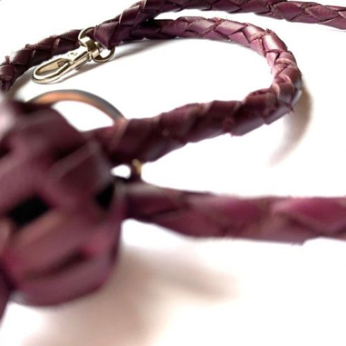 Cordón cuero morado 2