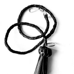 Cordón cuero negro 2